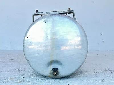 Mack Pinnacle CHU613 Air Tank for a 2013 Mack CHU613