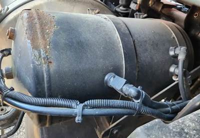 Mack Pinnacle CXU612 Air Tank for a 2009 Mack CXU612