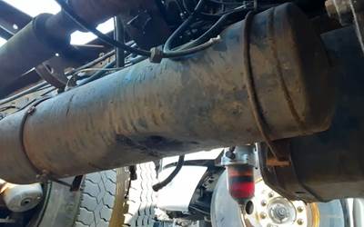 Mack RD685S Air Tank