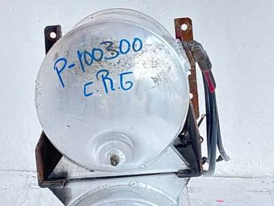 Mack Titan TD713 Air Tank for a 2010 Mack TD713