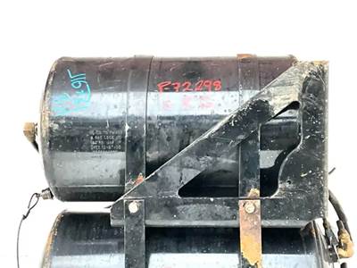Mack Vision CX613 Air Tank for a 2001 Mack CX613 Vision
