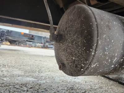 Peterbilt 330 Air Tank