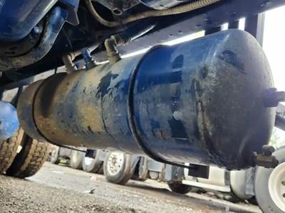 Peterbilt 337 Air Tank