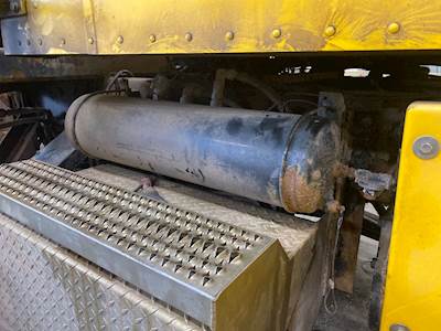 Peterbilt 357 Air Tank