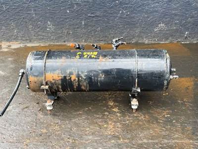 Peterbilt 357 Air Tank