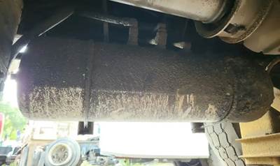 Peterbilt 357 Air Tank