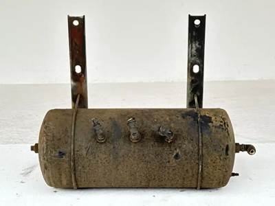 Peterbilt 365 Air Tank