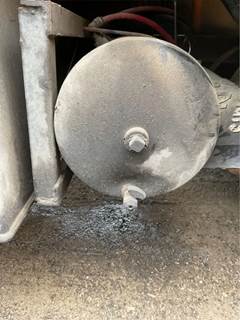 Peterbilt 367 Air Tank