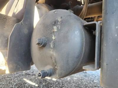 Peterbilt 367 Air Tank