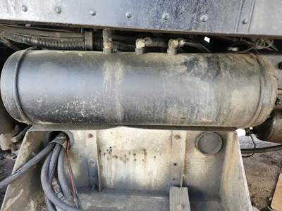 Peterbilt 378 Air Tank