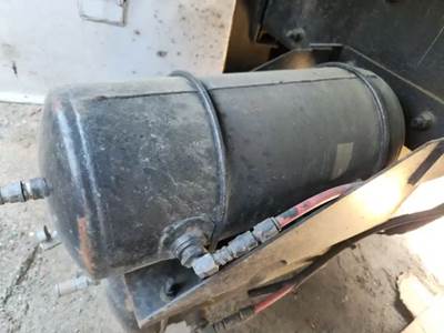 Peterbilt 379 Air Tank