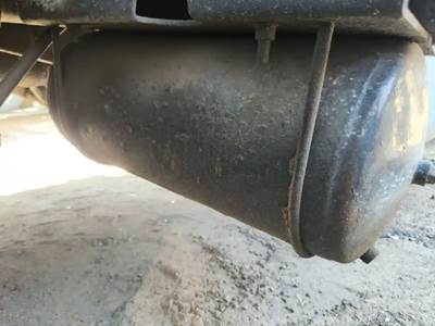 Peterbilt 379 Air Tank