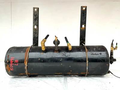 Peterbilt 379 Air Tank