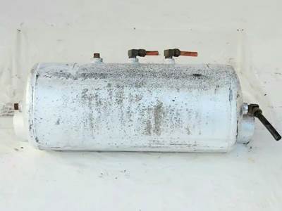 Peterbilt 379 Air Tank