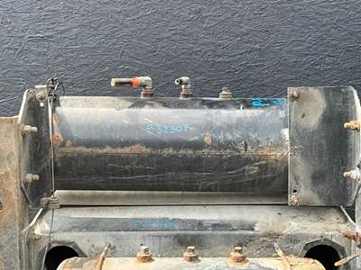 Peterbilt 386 Air Tank