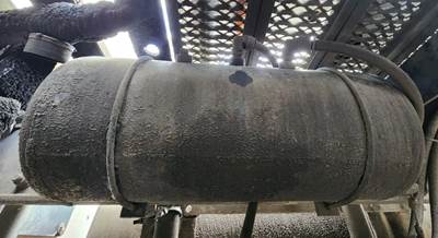 Peterbilt 386 Air Tank