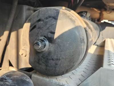 Peterbilt 388 Air Tank