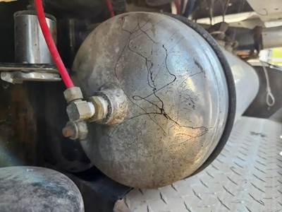 Peterbilt 389 Air Tank