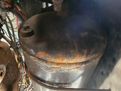 Peterbilt 389 Air Tank