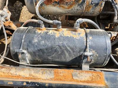 Peterbilt 389 Air Tank