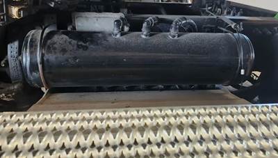 Peterbilt 567 Air Tank