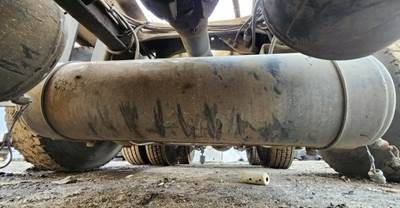 Peterbilt 567 Air Tank