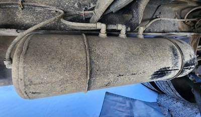 Peterbilt 567 Air Tank