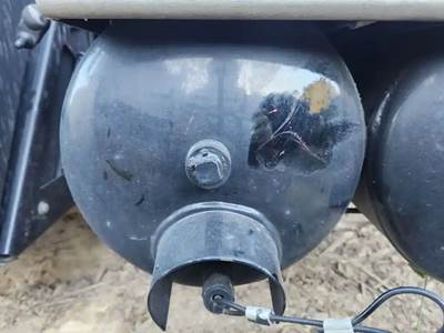 Peterbilt 579 Air Tank