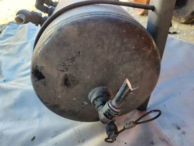 Peterbilt 579 Air Tank