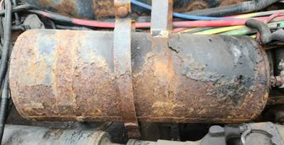 Sterling L9500 Air Tank