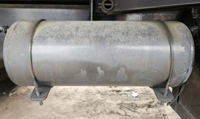 Sterling L9500 Air Tank