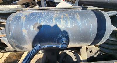 Sterling L9500 Air Tank