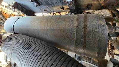 Sterling L9500 Air Tank