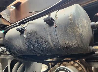 Sterling L9500 Air Tank