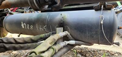 Sterling L9500 Air Tank