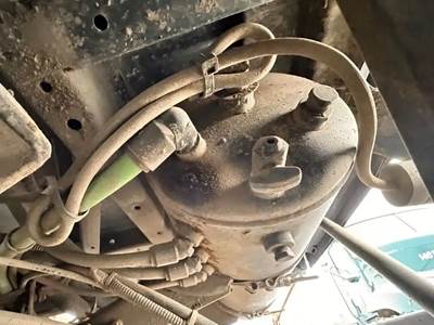 Sterling L9500 Air Tank