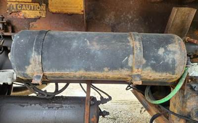Sterling L9500 Air Tank