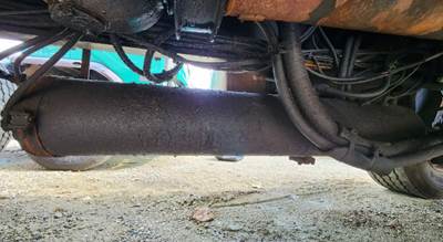 Sterling L9500 Air Tank
