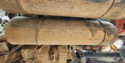 Sterling L9500 Air Tank