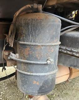 Sterling L9500 Air Tank