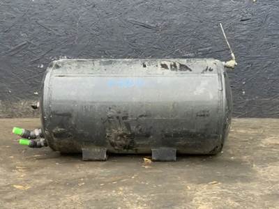 (Used) Air Tank- Part Number: 6126414C1 Material: Steel  Dimensions: L=23”,
