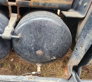 Volvo VNL Air Tank
