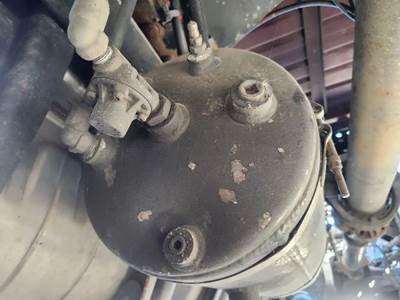 Volvo VNL Air Tank