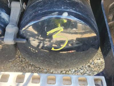 Volvo VNR64T Air Tank