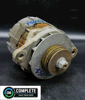Caterpillar C15 Alternator for a 2001 Peterbilt 379