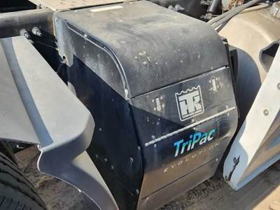 Thermo King TRIPAC EVOLUTION (DIESEL) Auxiliary Power Unit (APU) for a 2020 Freightliner Cascadia 126