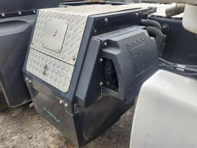 Thermo King TRIPAC EVOLUTION (DIESEL) Auxiliary Power Unit (APU) for a 2014 Freightliner Cascadia 125