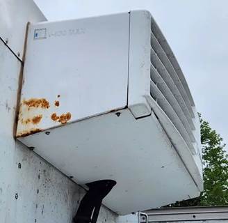 Thermo King V-520 Max Auxiliary Power Unit (APU) for a 2017 Hino 195