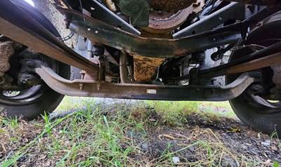 Chevrolet C6500 Front Axle Assembly