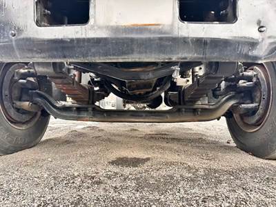 Chevrolet C7500 Front Axle Assembly